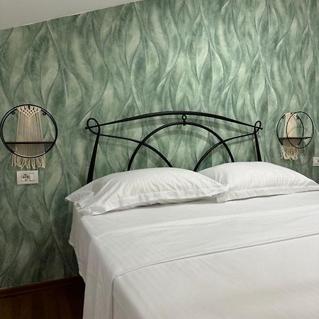 Guest House Himaj Berat Exterior photo